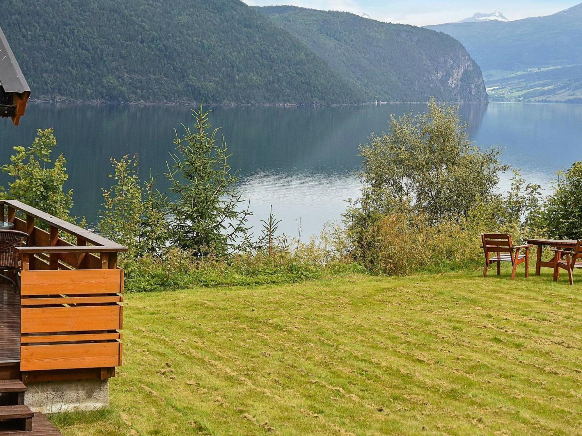 Three-Bedroom Holiday Home In Utvik 1 Reed 外观 照片