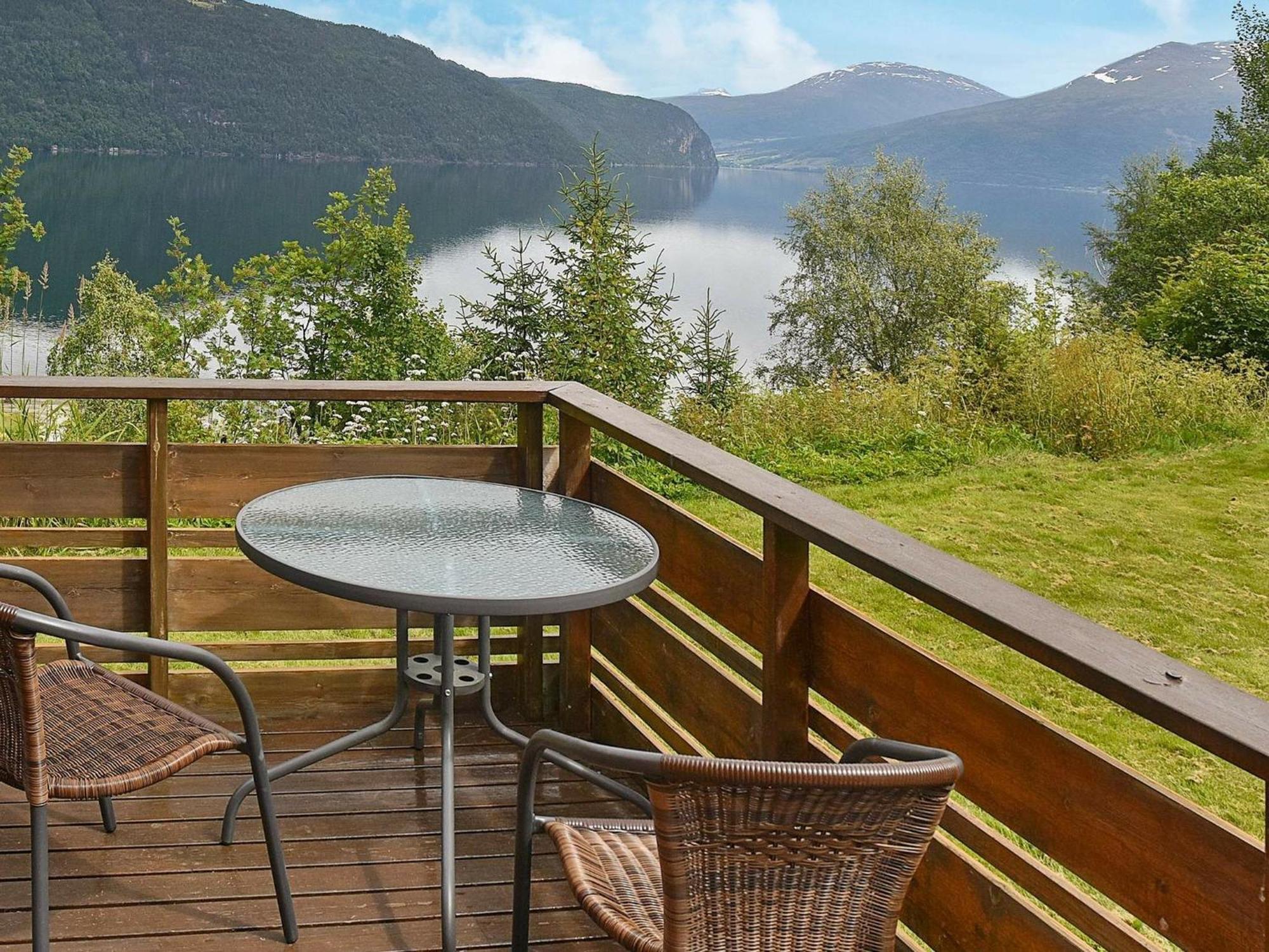 Three-Bedroom Holiday Home In Utvik 1 Reed 客房 照片