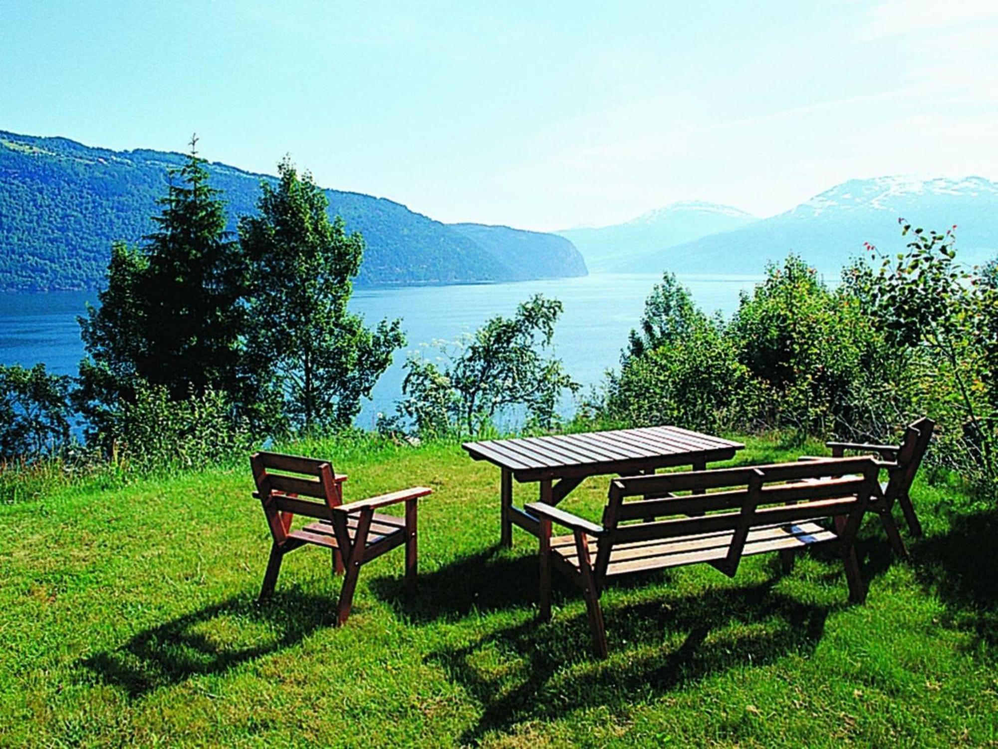 Three-Bedroom Holiday Home In Utvik 1 Reed 客房 照片